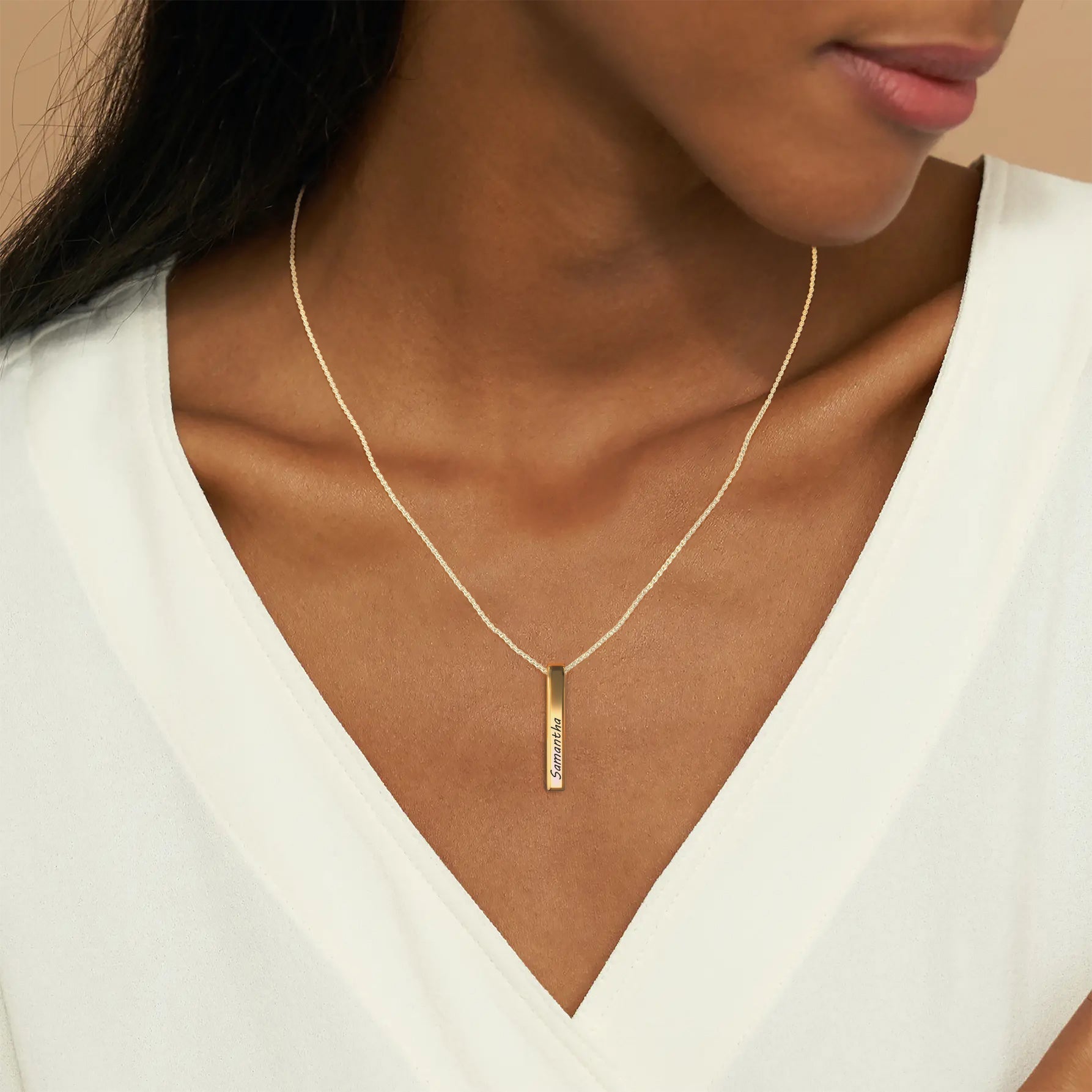 Necklace with pillar bar of musa
