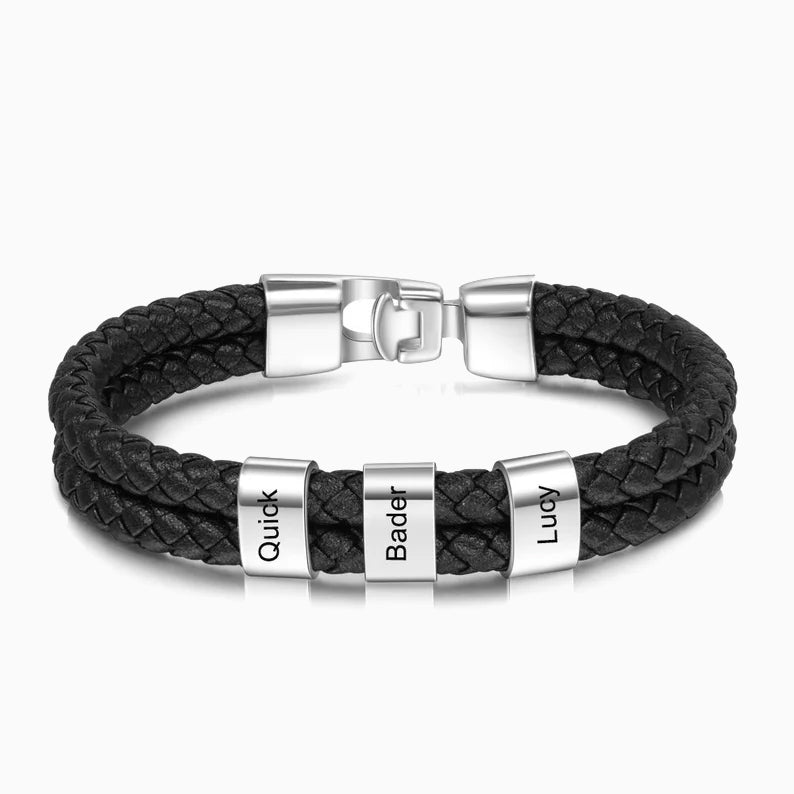 Custom minimalist bracelet with beads and name