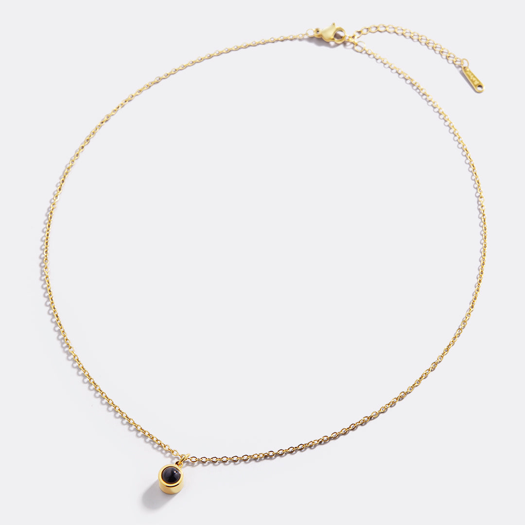 The classic photo necklace