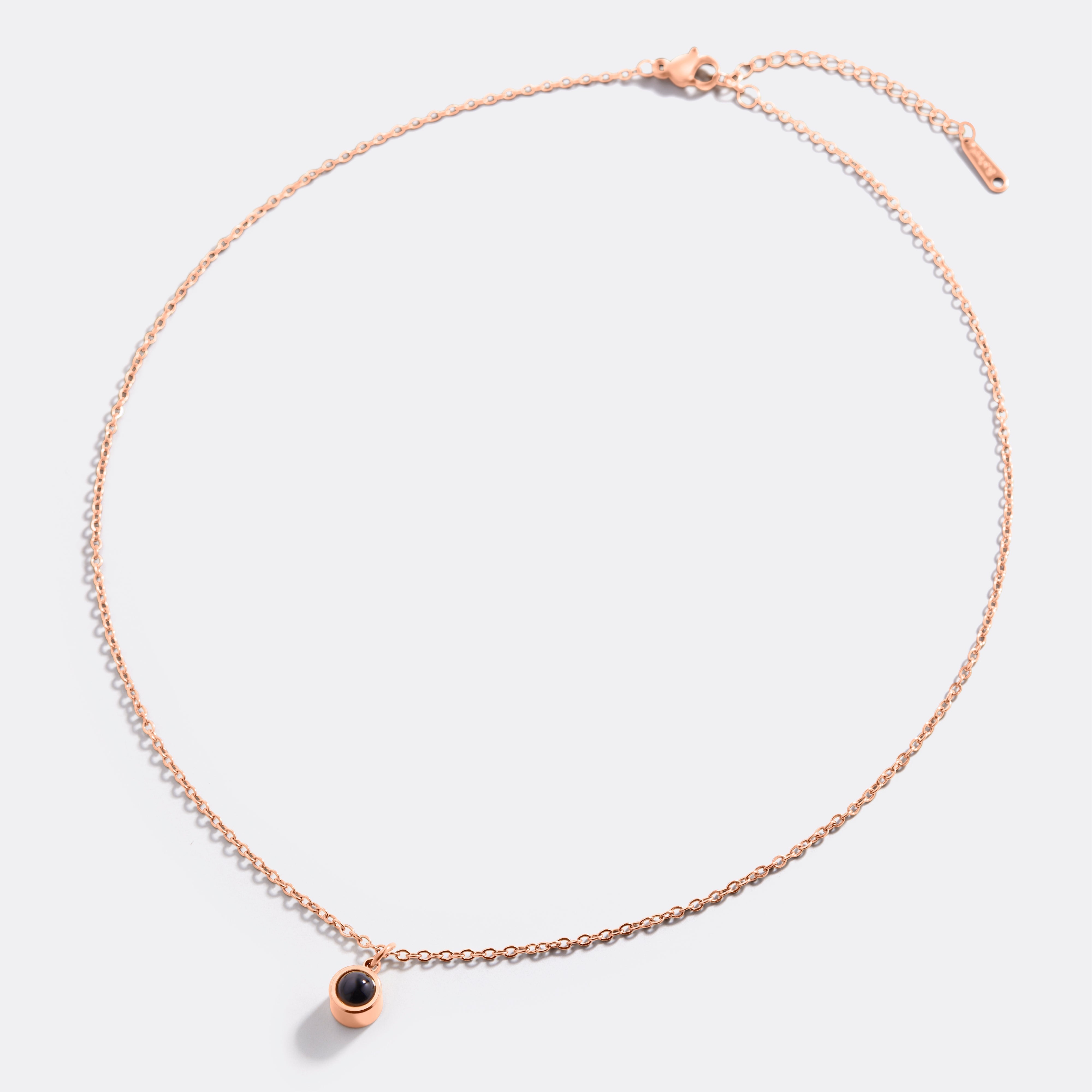 The classic photo necklace