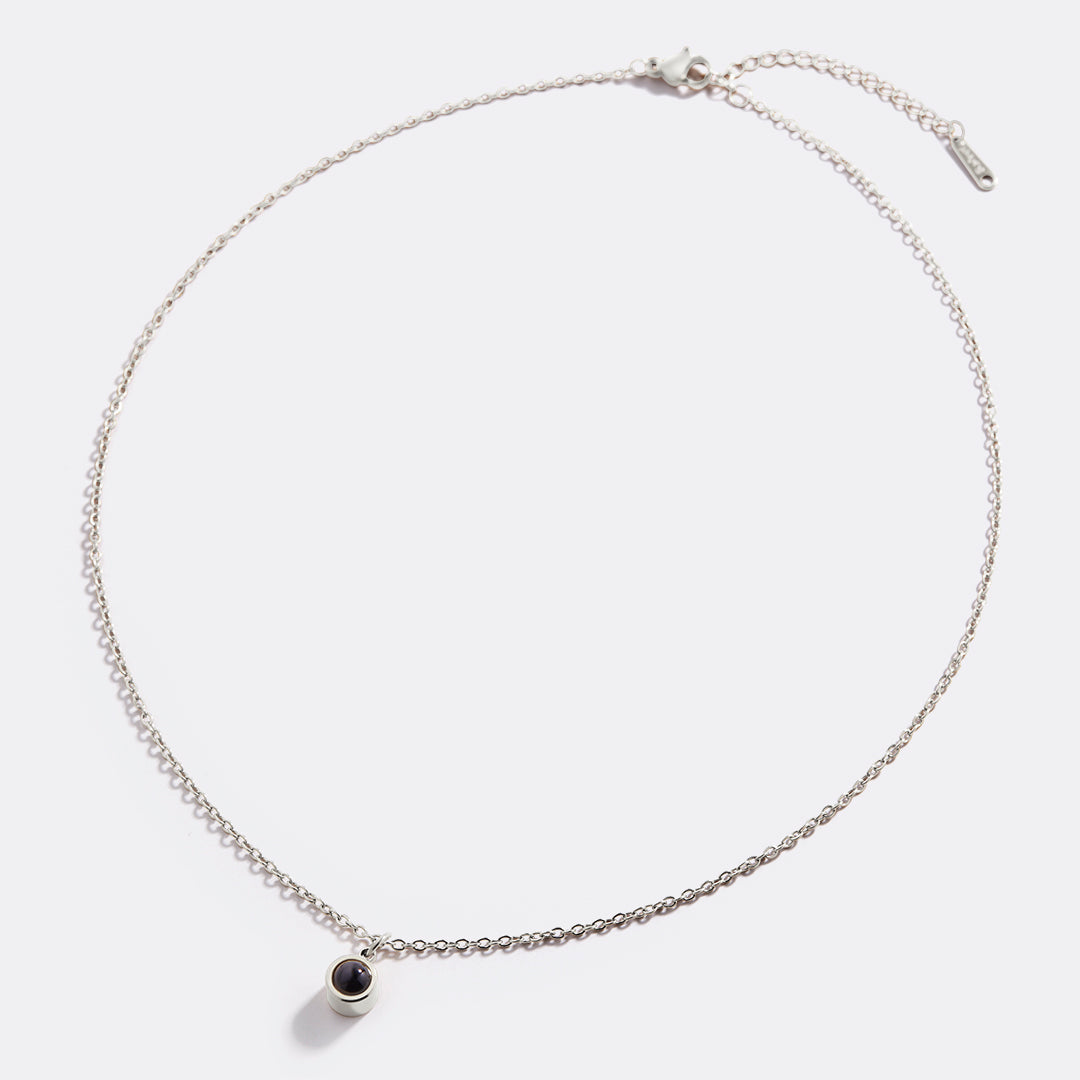 The classic photo necklace