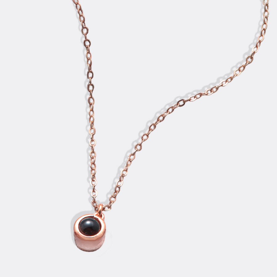 The classic photo necklace