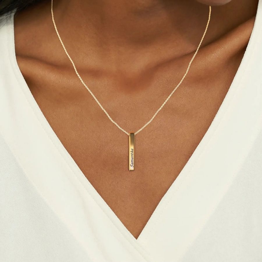 Necklace with pillar bar of musa