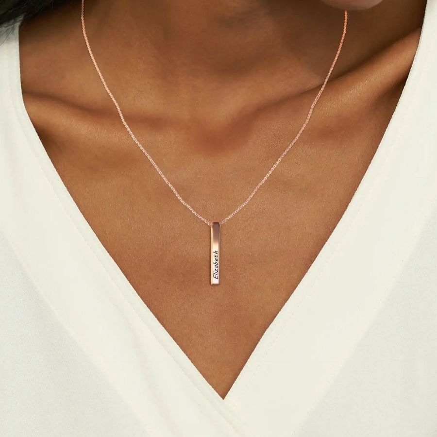 Necklace with pillar bar of musa
