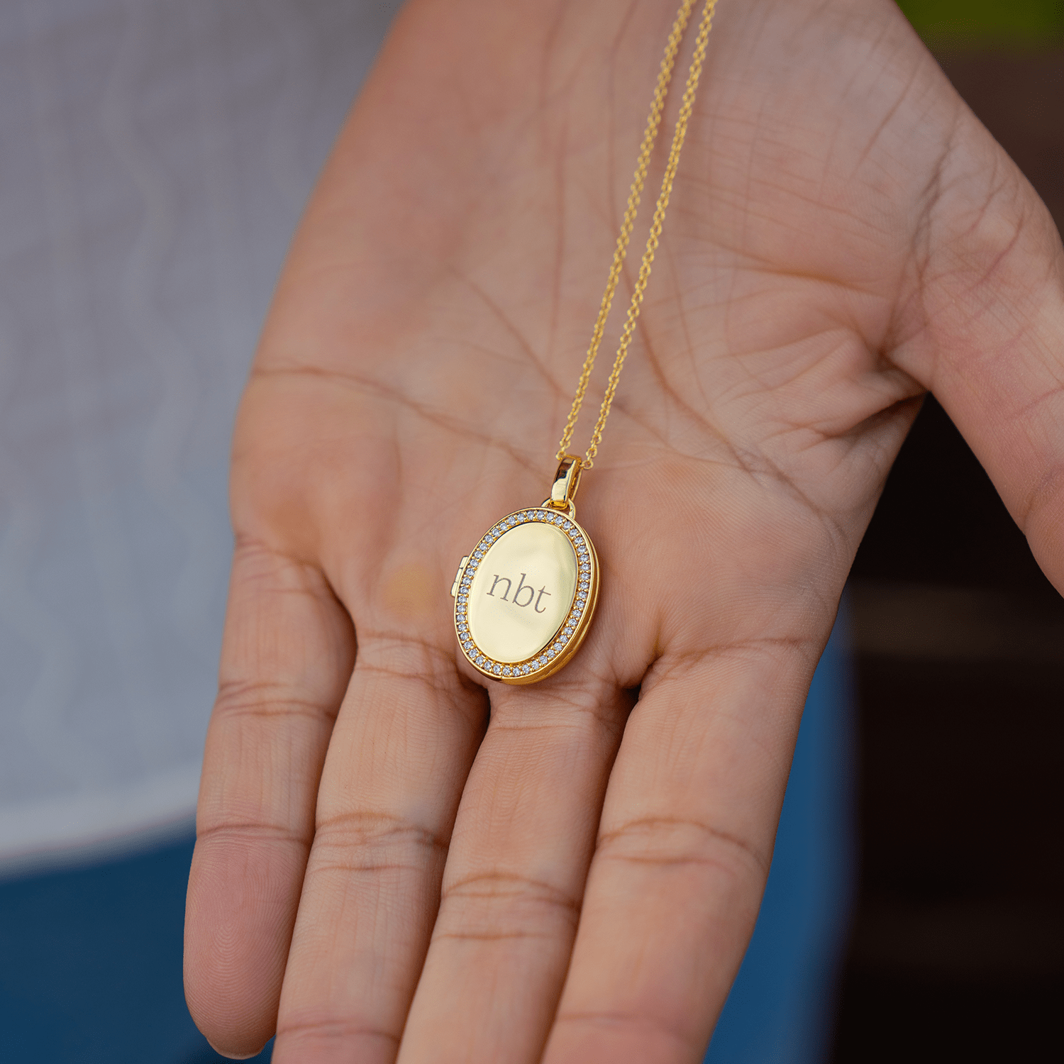 Personalized oval locket necklace