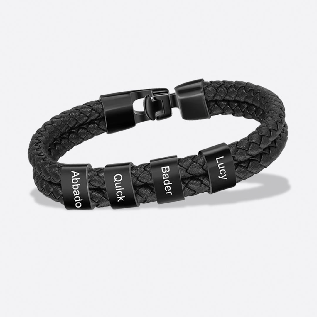 Custom minimalist bracelet with beads and name