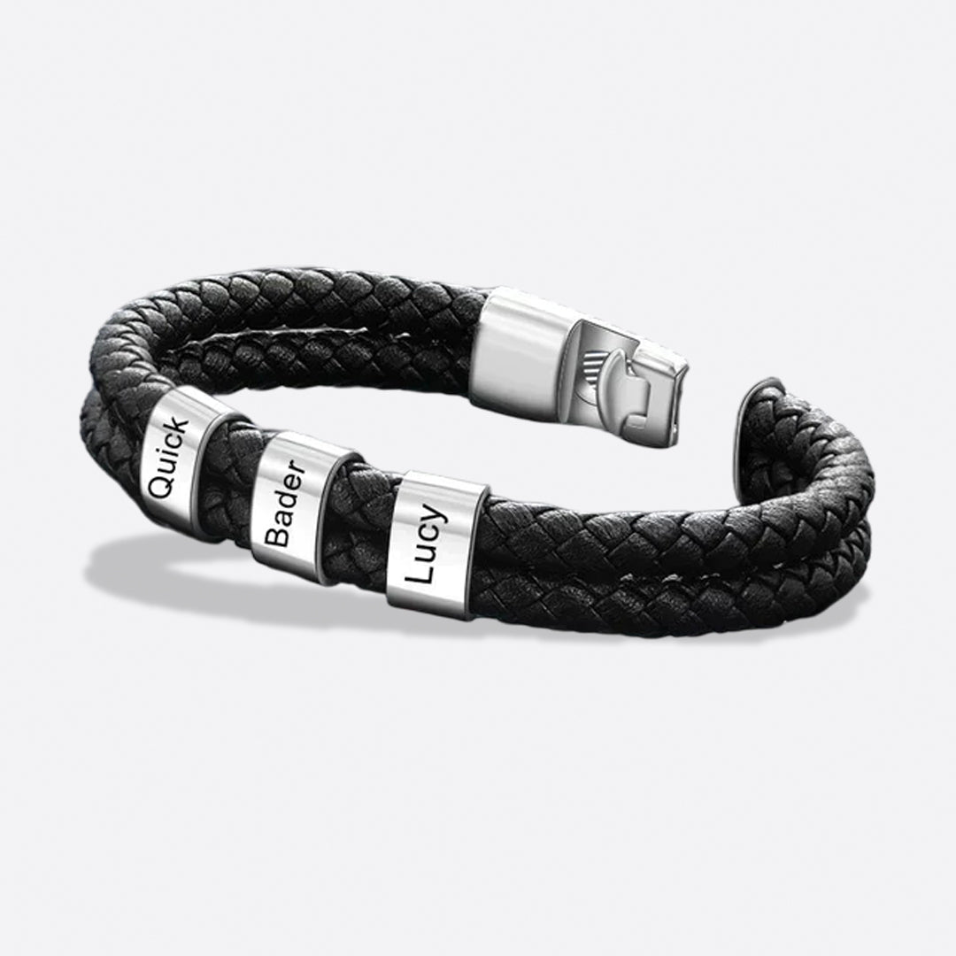 Custom minimalist bracelet with beads and name